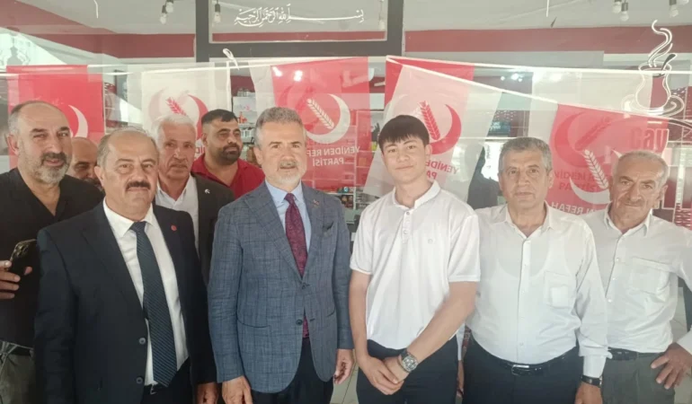 Suat Kılıç, Siirt’te Partililerle Bir Araya Geldi